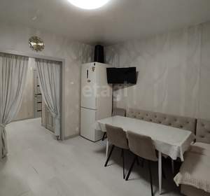 4-к квартира, вторичка, 107м2, 1/10 этаж