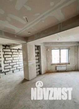 Студия квартира, вторичка, 26м2, -1/5 этаж
