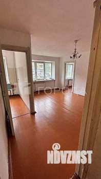 2-к квартира, вторичка, 43м2, 1/5 этаж