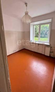 2-к квартира, вторичка, 43м2, 1/5 этаж