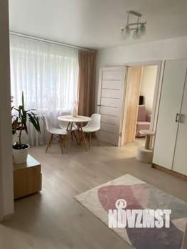 2-к квартира, вторичка, 42м2, 1/5 этаж
