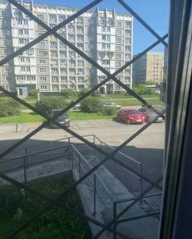 2-к квартира, вторичка, 54м2, 1/9 этаж