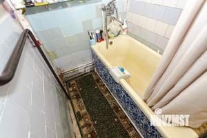 2-к квартира, вторичка, 44м2, 1/5 этаж