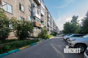 3-к квартира, вторичка, 58м2, 1/5 этаж