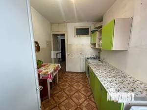 3-к квартира, вторичка, 60м2, 1/9 этаж