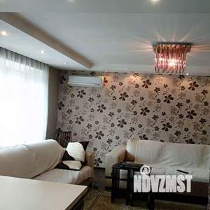 4-к квартира, вторичка, 73м2, 2/5 этаж