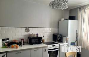 4-к квартира, вторичка, 93м2, 8/19 этаж
